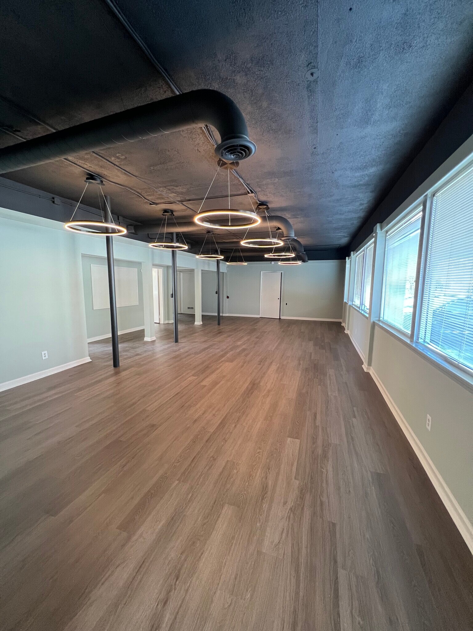 1240 Clairmont Rd, Decatur, GA for lease Interior Photo- Image 1 of 2