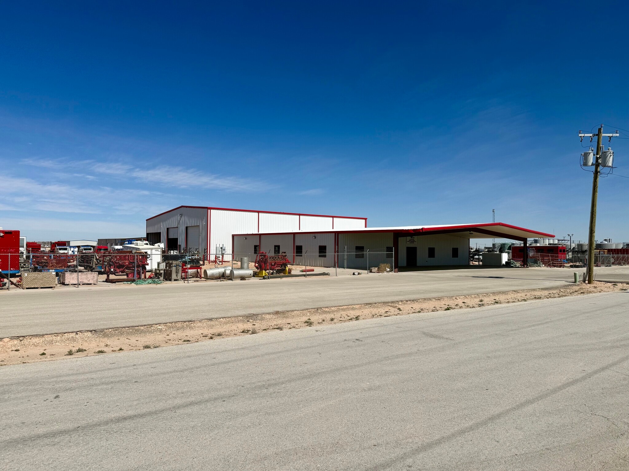 CL&D portfolio of 1 properties for sale on LoopNet.ca Primary Photo- Image 1 of 6