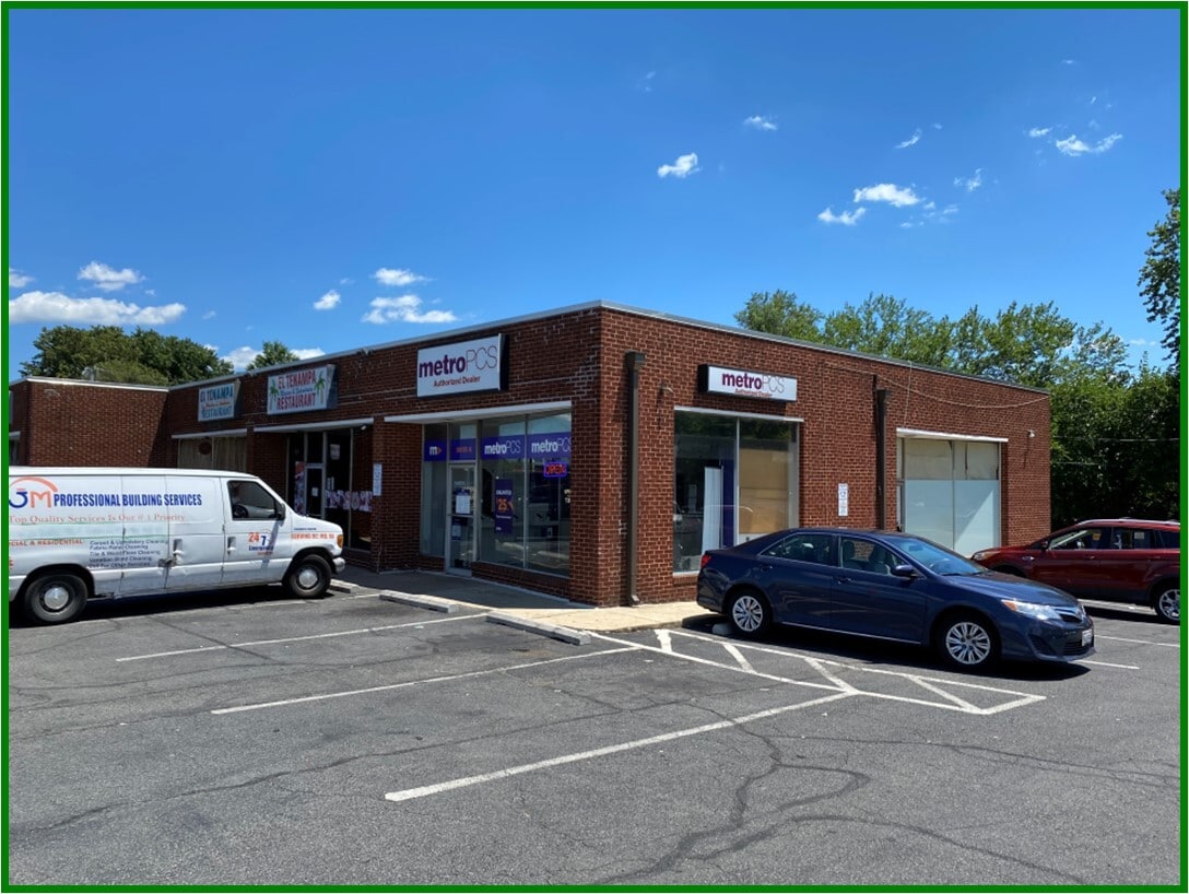 9013-9015 Centreville Rd, Manassas, VA for lease Interior Photo- Image 1 of 6