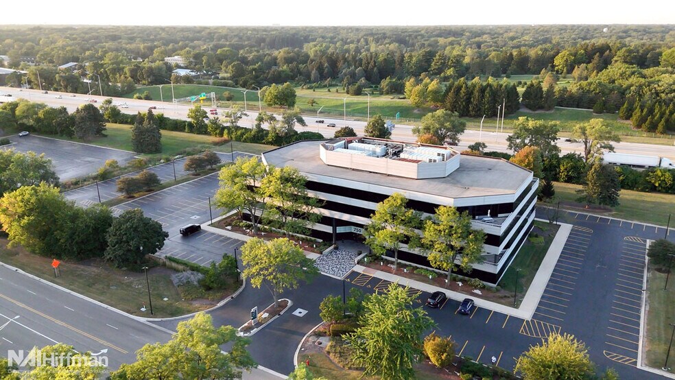 750 Warrenville Rd, Lisle, IL for lease - Building Photo - Image 3 of 11