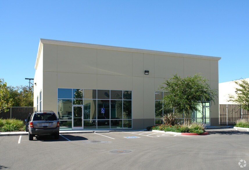 4017 Vista Park Ct, Sacramento, CA à vendre - Photo principale - Image 1 de 6