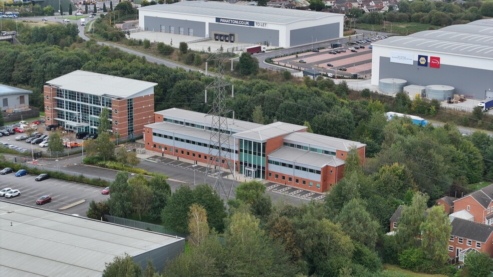 Moorhead Way, Rotherham à louer - Photo du bâtiment - Image 1 de 7