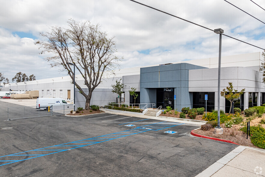 11070 Mulberry Ave, Fontana, CA for lease - Building Photo - Image 1 of 7