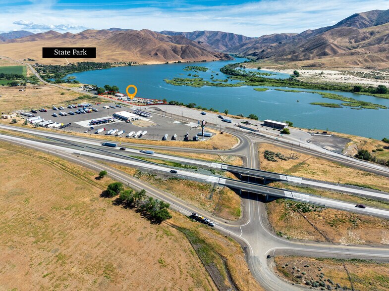 5960 US Hwy 30, Huntington, OR à vendre - Photo du bâtiment - Image 2 de 5