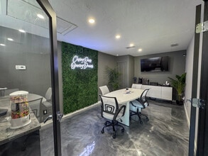 7320 Sanibel Blvd, Fort Myers, FL à louer Photo intérieure- Image 1 de 9