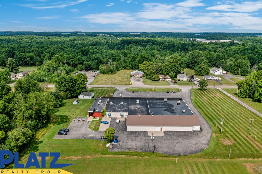 229-263 S Salem Warren Rd, North Jackson, OH à louer - Photo du bâtiment - Image 3 de 11