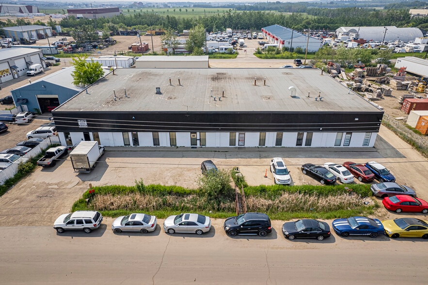 14330-14340 140 St NW, Edmonton, AB for lease - Building Photo - Image 3 of 3