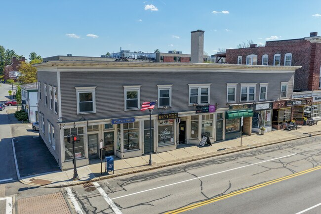 Plus de détails pour 540-550 Washington St, Wellesley, MA - Commerce de détail à louer