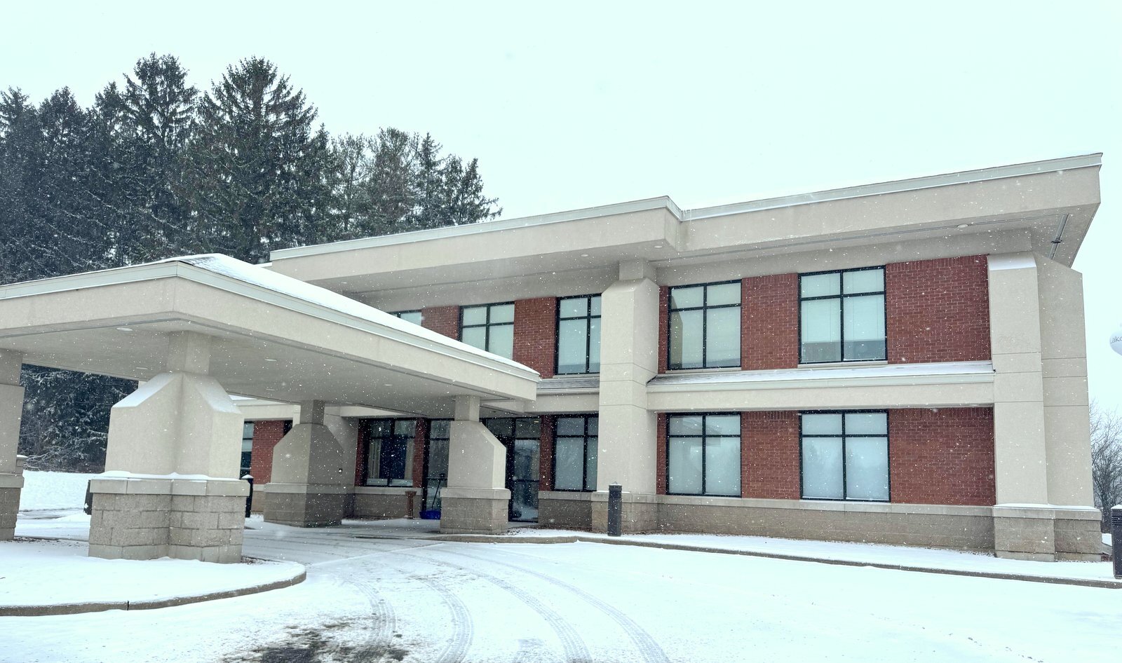 1507 W Knapp St, Rice Lake, WI for lease Building Photo- Image 1 of 2