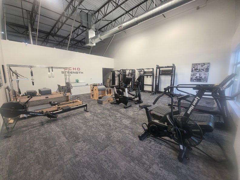 2555 Westinghouse Blvd, Charlotte, NC for lease Building Photo- Image 1 of 8