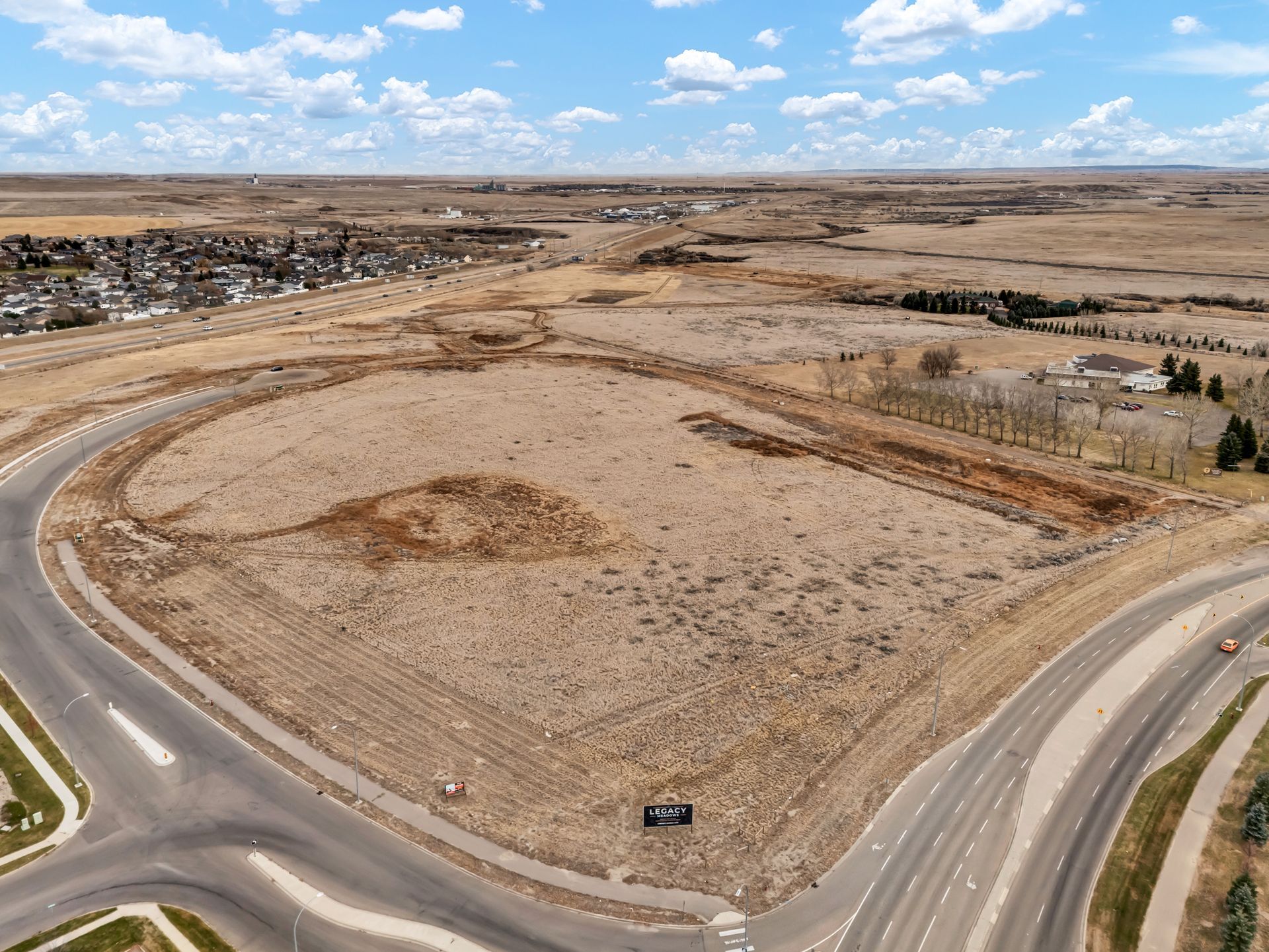 3010 Strachan Rd SE, Medicine Hat, AB for lease Primary Photo- Image 1 of 5