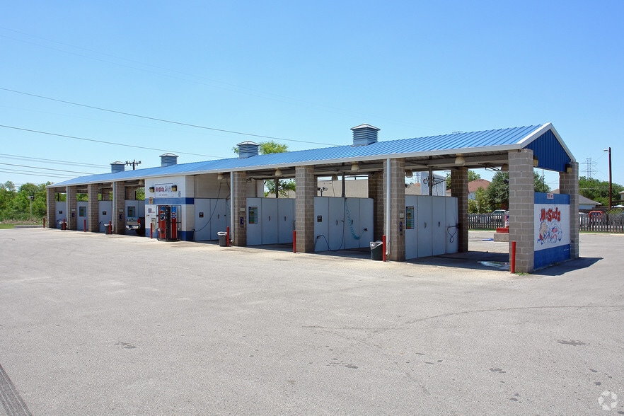 7981 Fm 78, San Antonio, TX à vendre - Photo du bâtiment - Image 3 de 14
