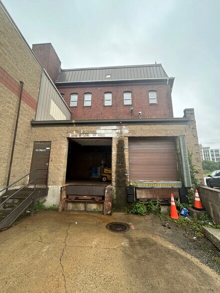 62 Alford St, Boston, MA à vendre - Photo du bâtiment - Image 2 de 7