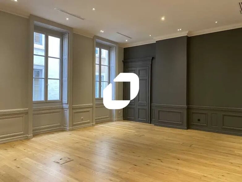 14 Rue Royale, Lyon à louer - Photo intérieure - Image 2 de 8