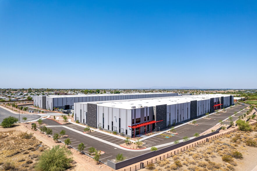5710 E McDowell Rd, Mesa, AZ à louer - Photo du bâtiment - Image 2 de 9