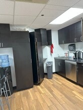 7031 Corporate Way, Dayton, OH for lease Interior Photo- Image 2 of 6