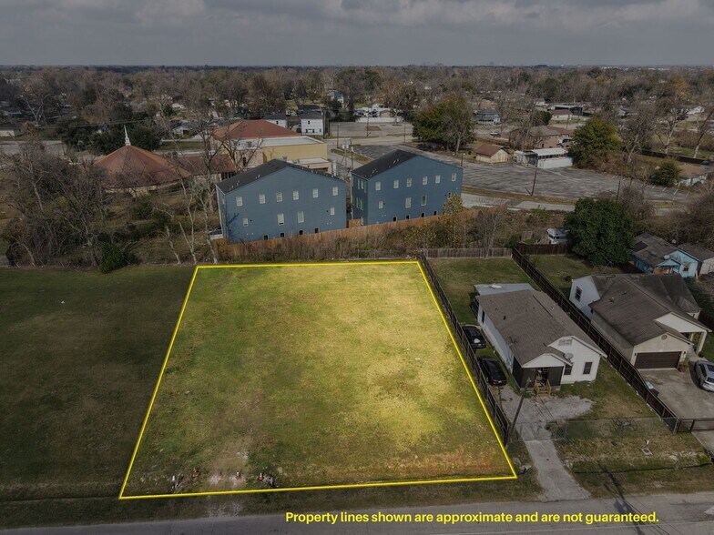 950 Granville Dr, Houston, TX à vendre - Photo du bâtiment - Image 2 de 7