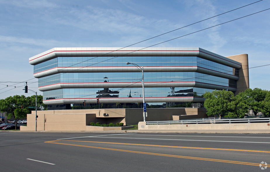 2 Riverplace, Dayton, OH for sale - Building Photo - Image 3 of 5