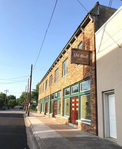 123 W Defee Ave, Baytown, TX for lease - Building Photo - Image 3 of 5