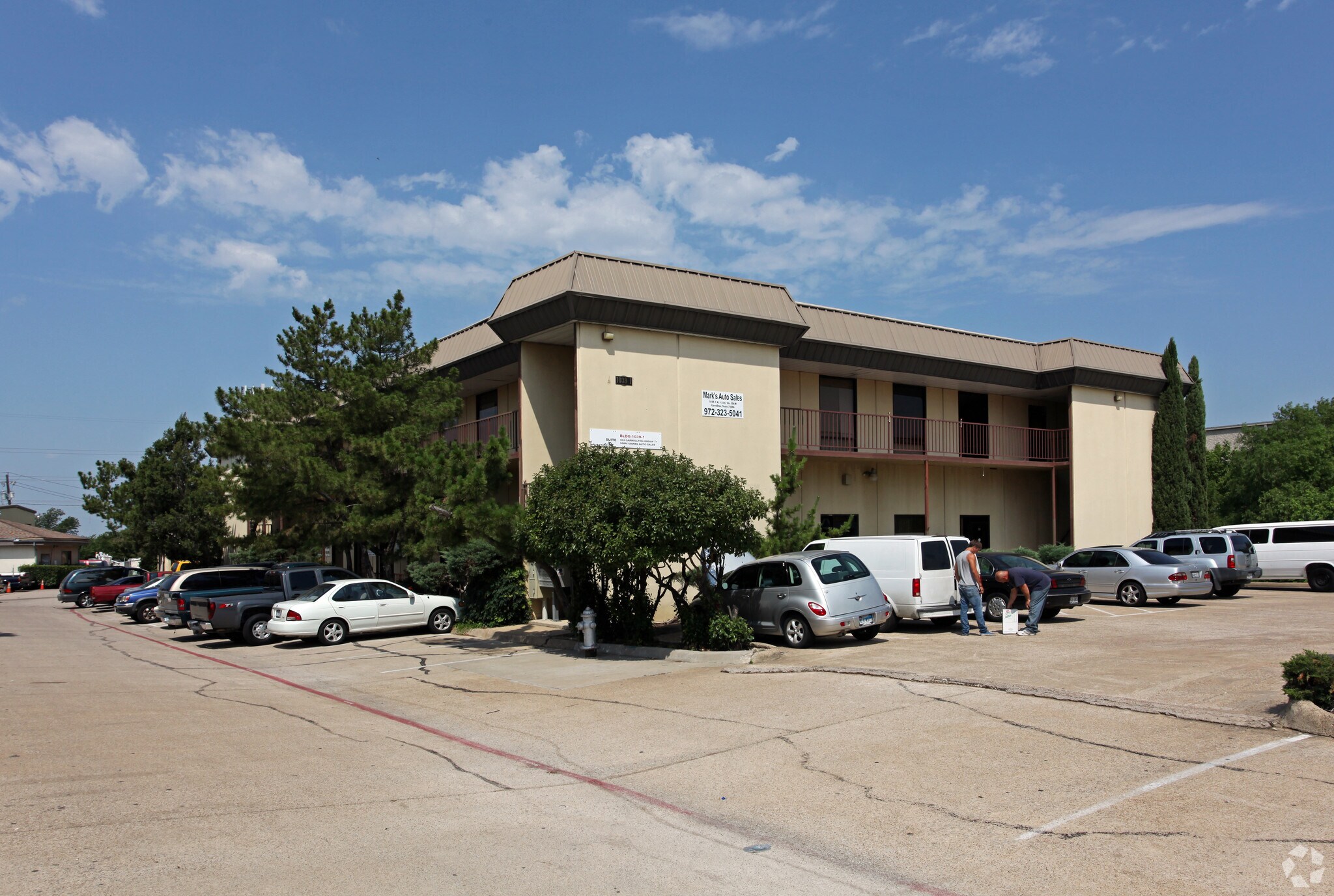 1039 N Interstate 35E, Carrollton, TX for lease Primary Photo- Image 1 of 17