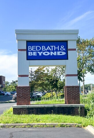 Plus de détails pour 2260 Kings Hwy, Fairfield, CT - Commerce de détail à louer