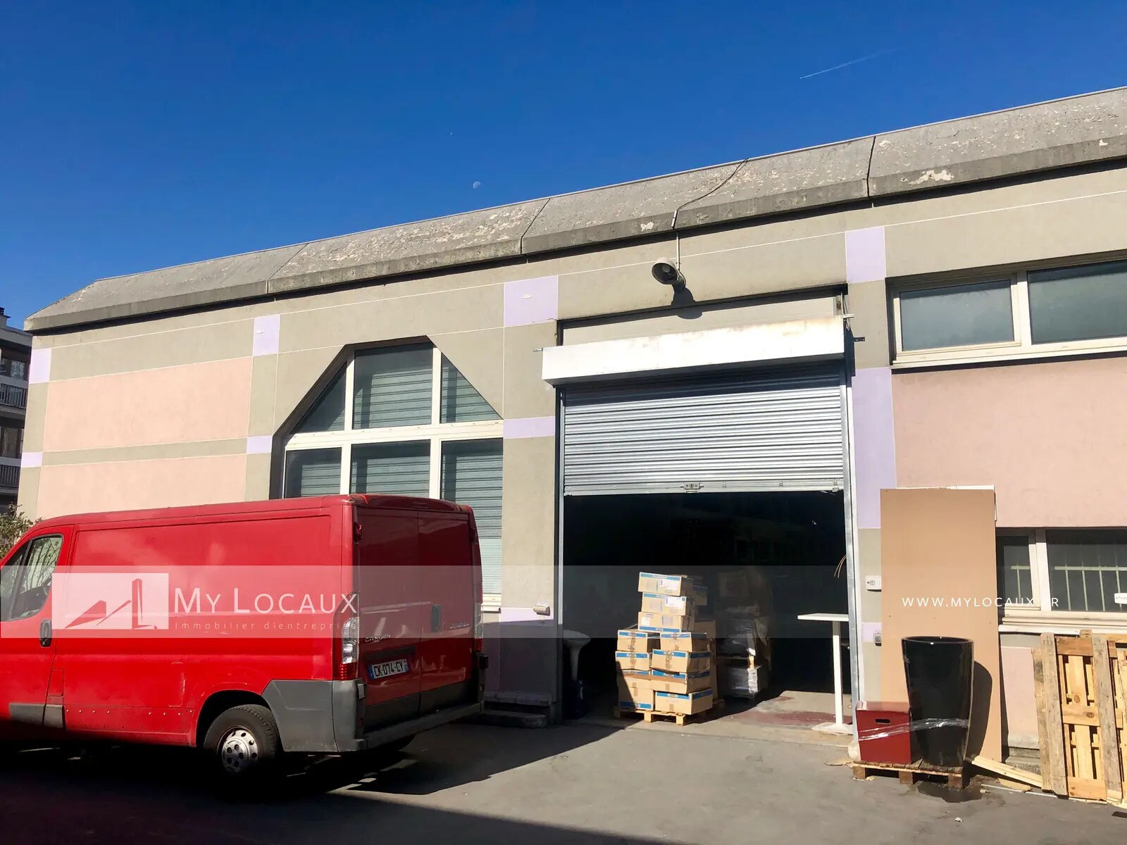 Flex in Aubervilliers for lease Building Photo- Image 1 of 5