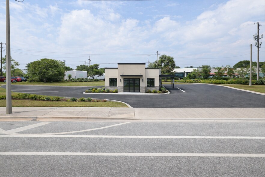 819 Federal hwy, Boynton Beach, FL à louer - Photo du bâtiment - Image 2 de 3