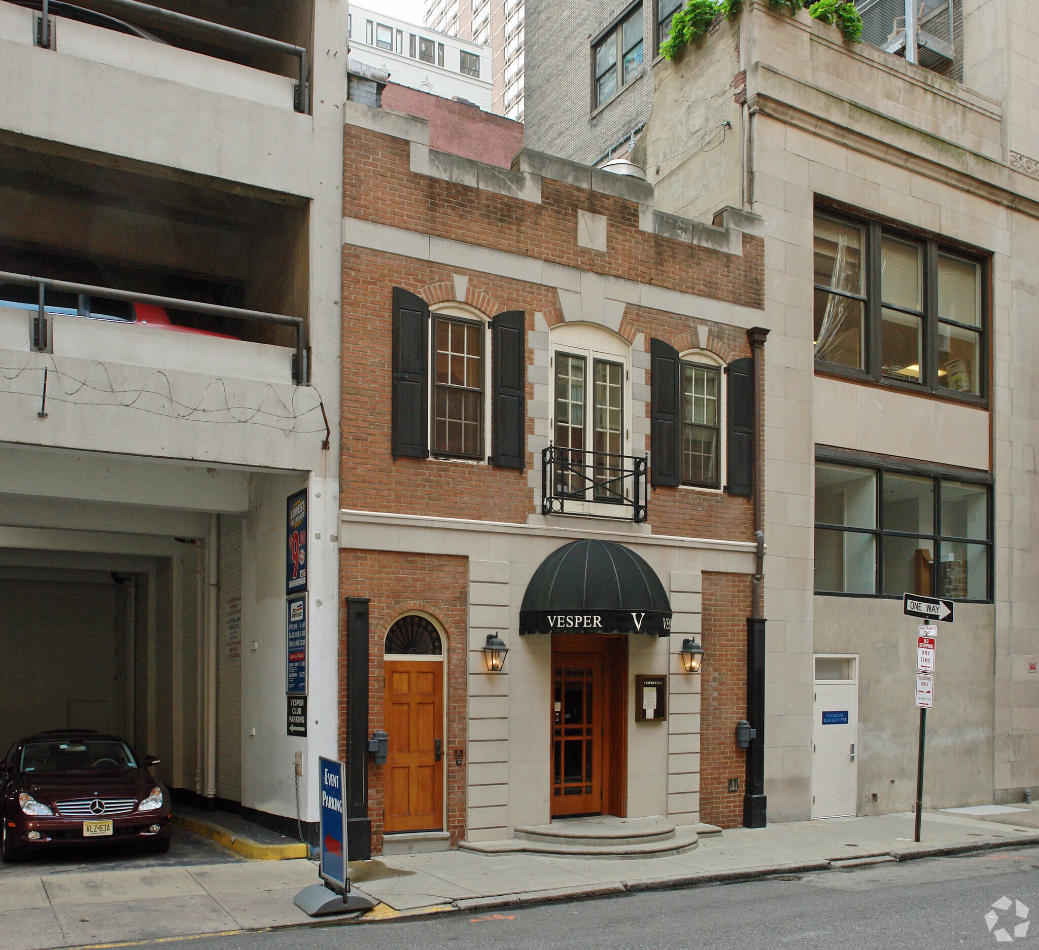 223 S Sydenham St, Philadelphia, PA for sale Primary Photo- Image 1 of 6
