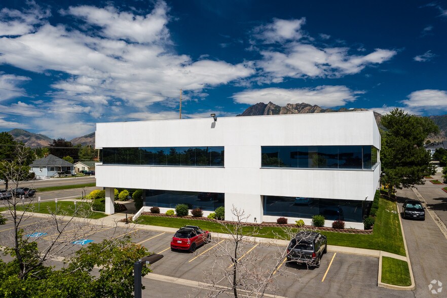 480 E Winchester St, Murray, UT à vendre - Photo du bâtiment - Image 2 de 11