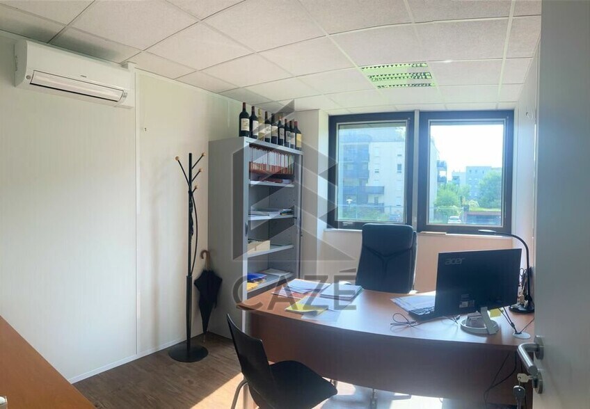 Bureau dans Bruges à louer - Photo intérieure - Image 2 de 5