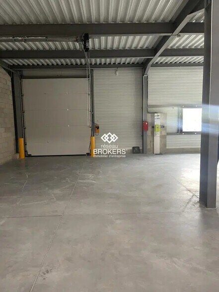 Industrial in Aulnay-sous-Bois for lease - Building Photo - Image 2 of 3