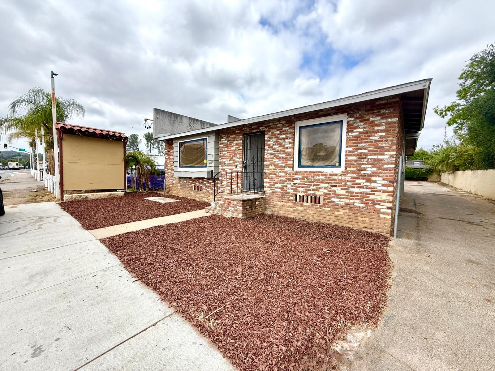 9820 Maine Ave, Lakeside, CA for lease Building Photo- Image 1 of 8