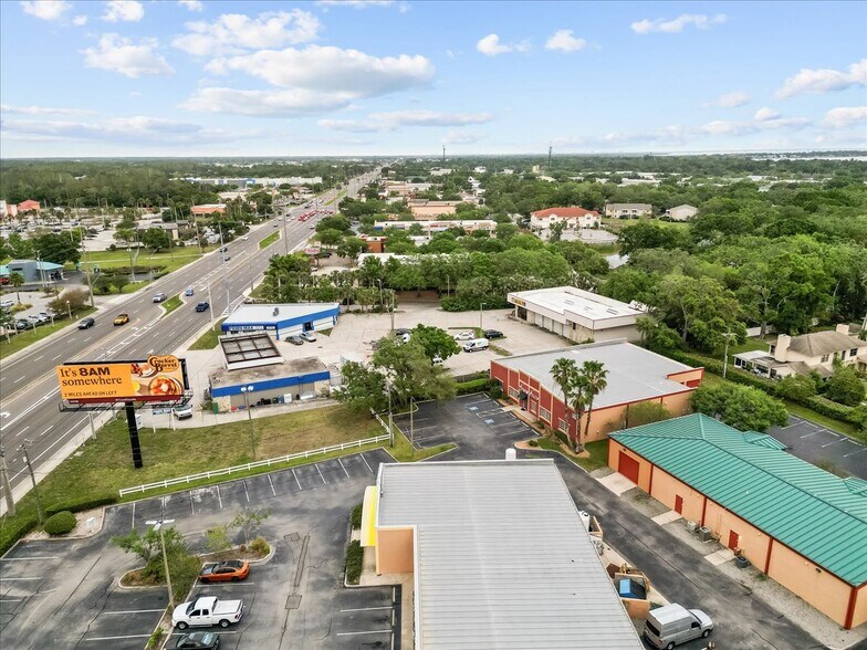 3684 Tampa Rd, Oldsmar, FL à vendre - Photo du bâtiment - Image 2 de 26