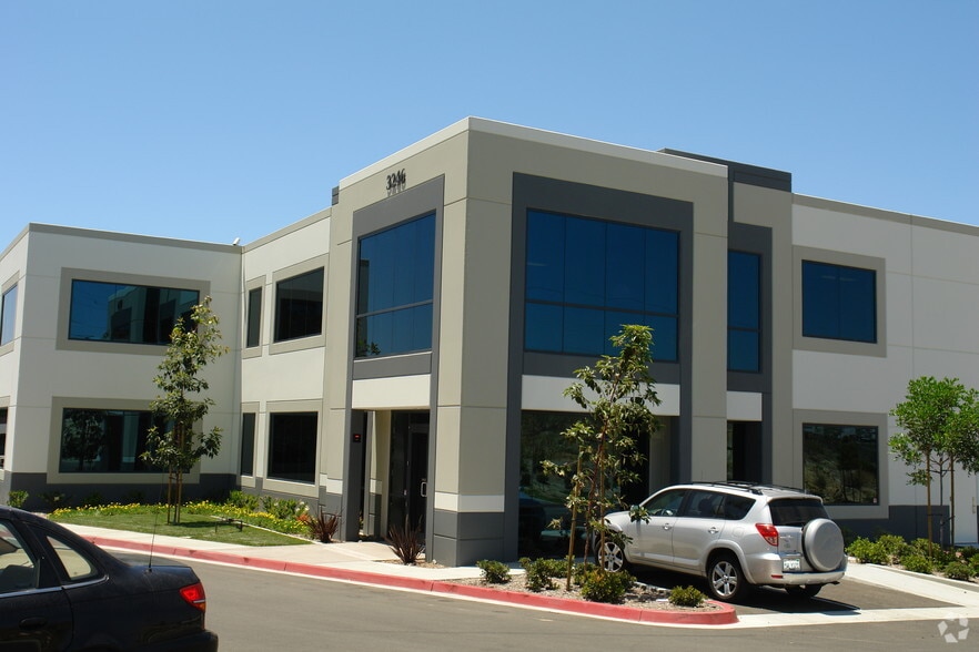 3246 Grey Hawk Ct, Carlsbad, CA for sale - Primary Photo - Image 1 of 6