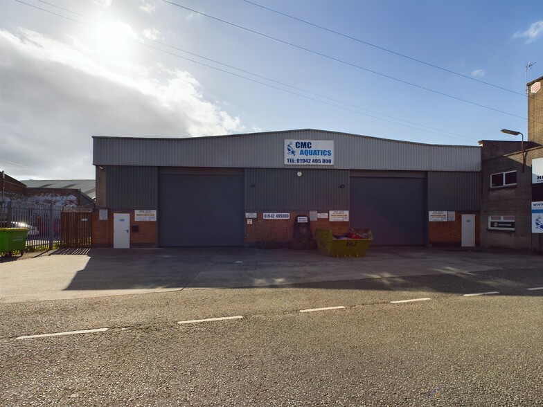 1 Miry Ln, Wigan for sale - Building Photo - Image 1 of 14