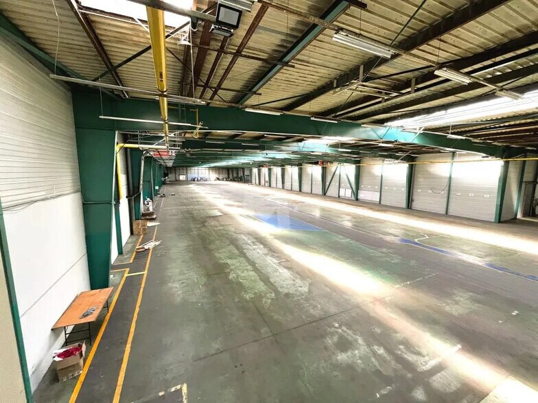 Bureau dans Moissy-Cramayel à louer - Photo intérieure - Image 3 de 10