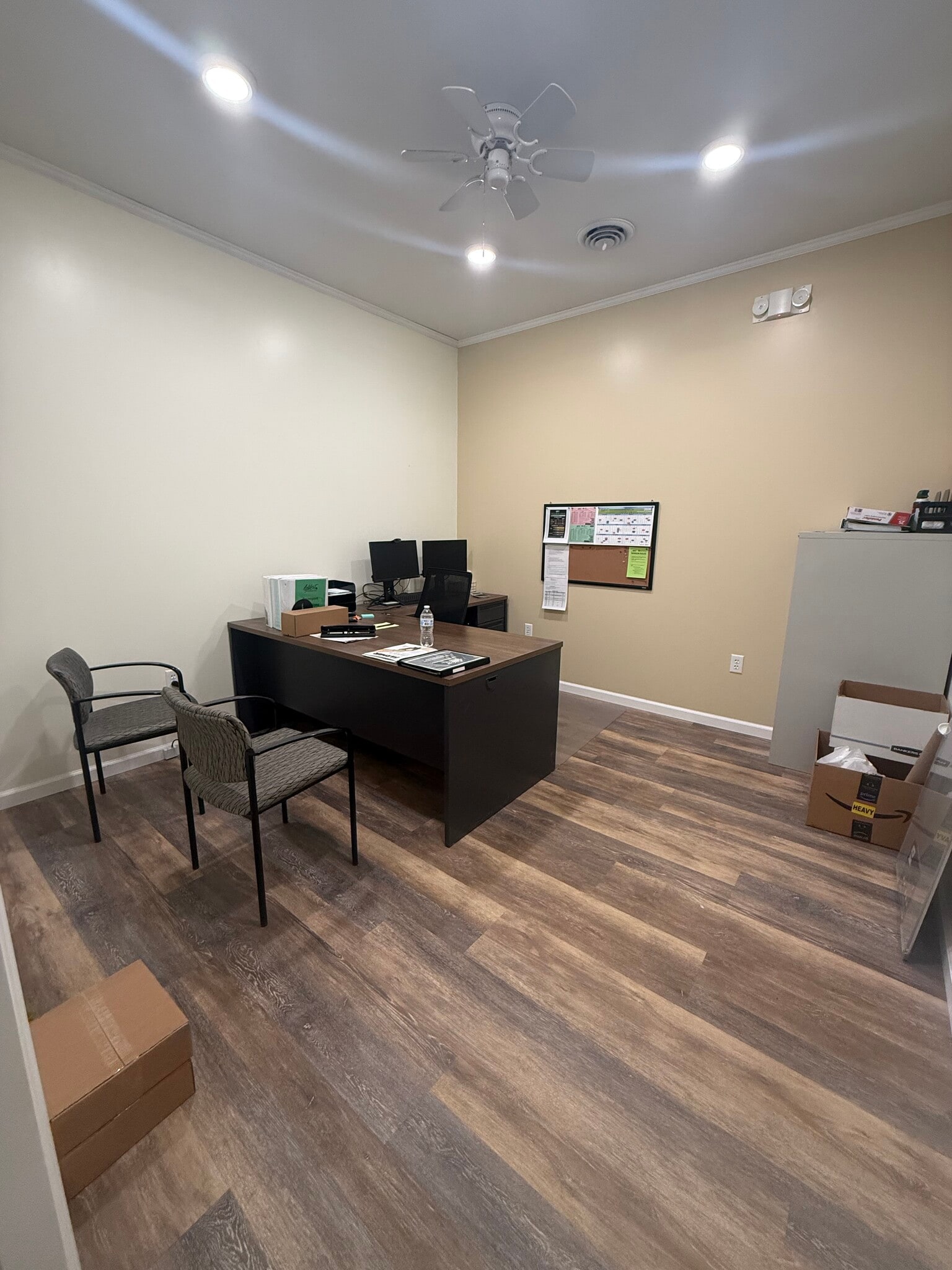 816 6th Ave, DeWitt, IA for lease Interior Photo- Image 1 of 10