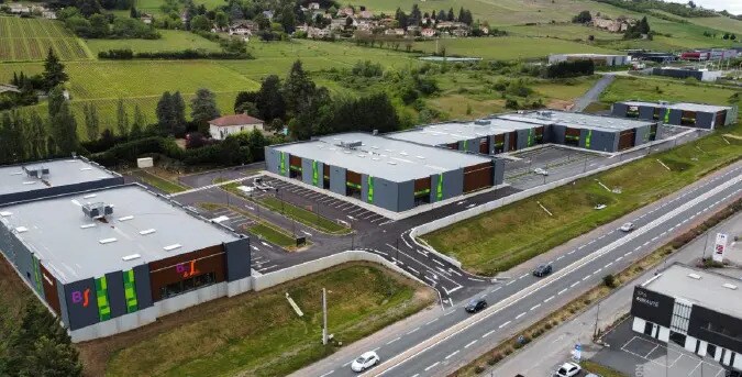 Retail in Anse for lease - Building Photo - Image 2 of 7