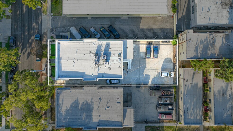 1220 W 27th St, Los Angeles, CA à vendre - Photo du bâtiment - Image 3 de 25