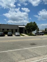 6970-6994 N Central Park Ave, Lincolnwood, IL for lease Interior Photo- Image 2 of 9