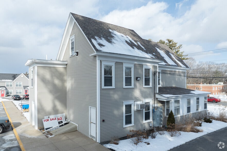 1137 Main St, Sanford, ME à vendre - Photo du bâtiment - Image 1 de 3