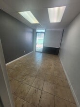 202 N Loop 1604 W, San Antonio, TX à louer Photo intérieure- Image 1 de 6