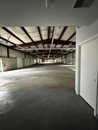 Plus de détails pour 600 Harding Rd, Franklin, KY - Industriel à louer