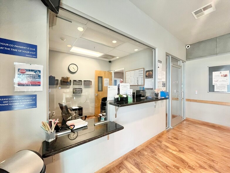 2485 Sunrise Blvd, Gold River, CA à vendre - Photo du bâtiment - Image 3 de 19