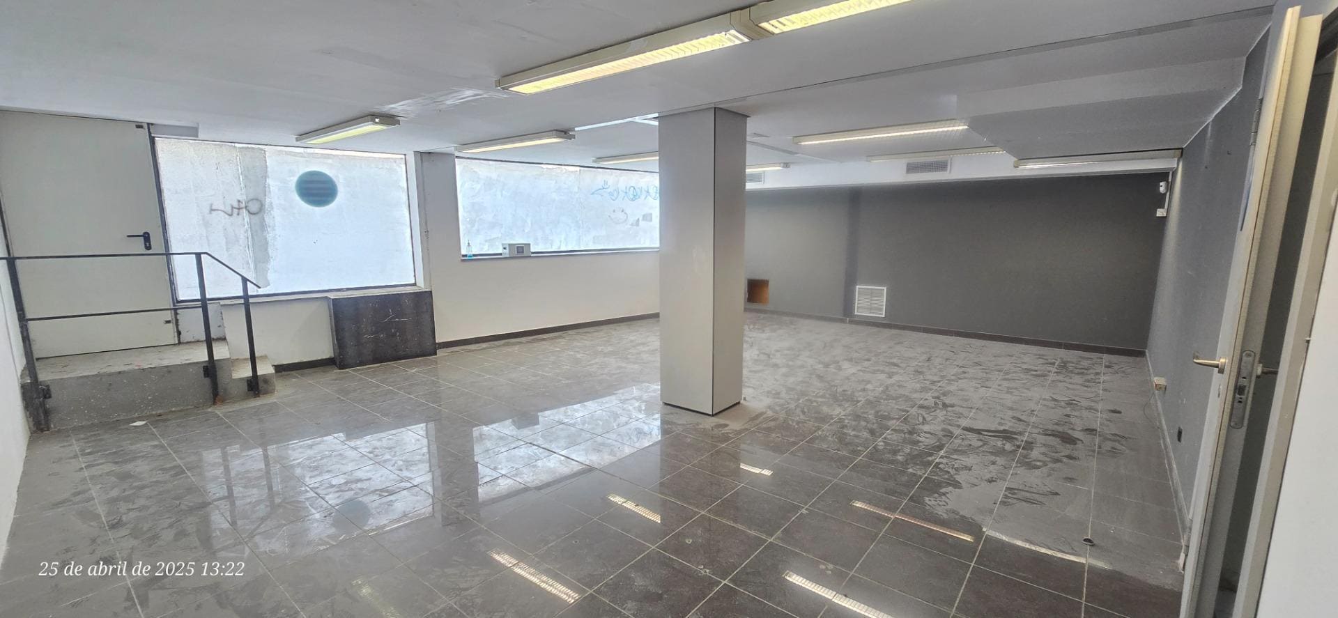 Office/Retail in El Masnou, Barcelona for lease Interior Photo- Image 1 of 7