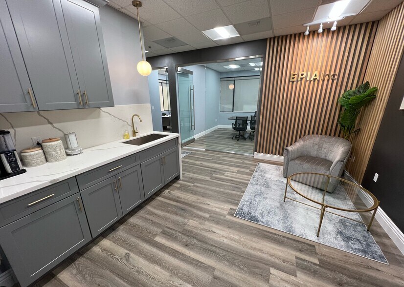 1800 E Lambert Rd, Brea, CA à louer - Photo du bâtiment - Image 3 de 12