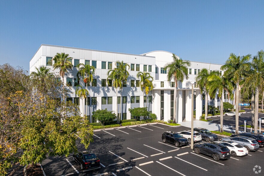 2500 Weston Rd, Weston, FL à louer - Photo du bâtiment - Image 1 de 22