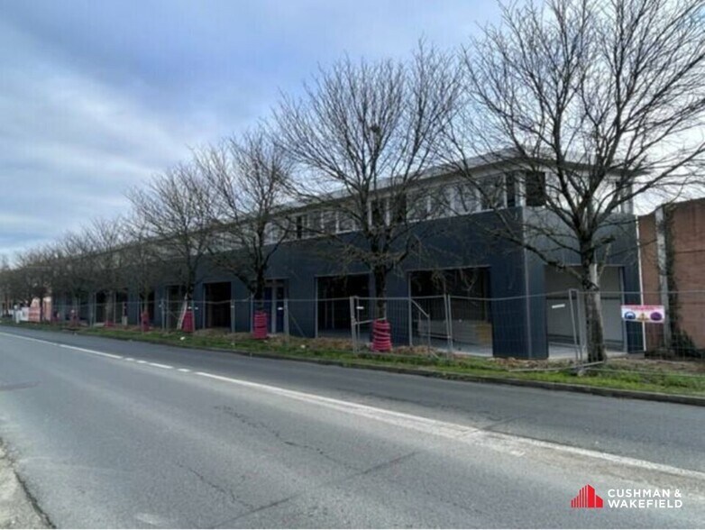 Office in Carbon-Blanc for sale - Building Photo - Image 3 of 4