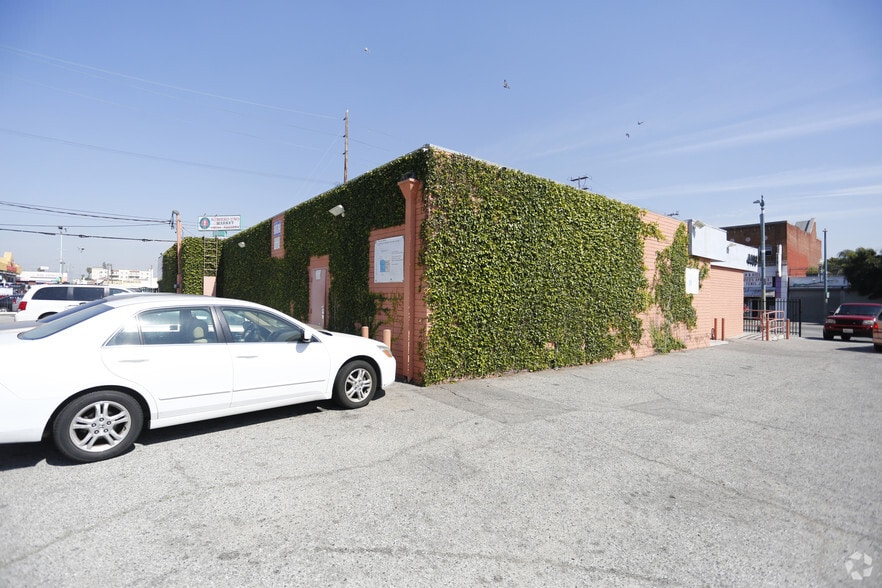 4401-4405 S Vermont Ave, Los Angeles, CA for lease - Building Photo - Image 3 of 4
