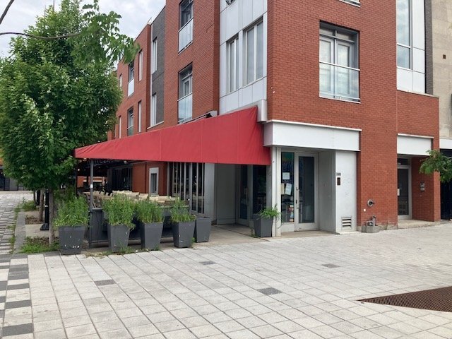 25 Pl Simon-Valois, Montréal, QC à vendre - Photo du bâtiment - Image 3 de 3